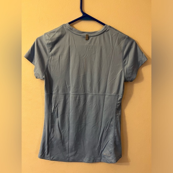 Ladies Nike Shirt - Picture 2 of 3